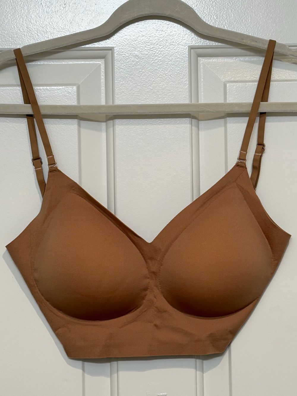 Seamless Low Back Bra Wireless Padded in Tan